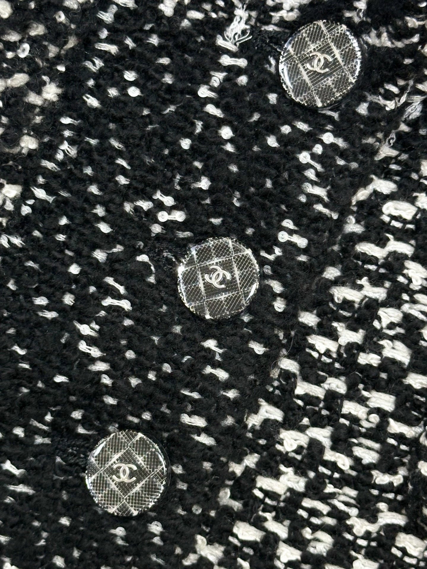 Chanel 21k black and white tweed vest