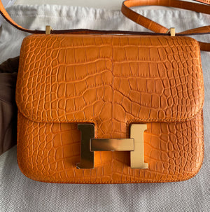 Hermes constance 19 apricot matte alligator gold hardware