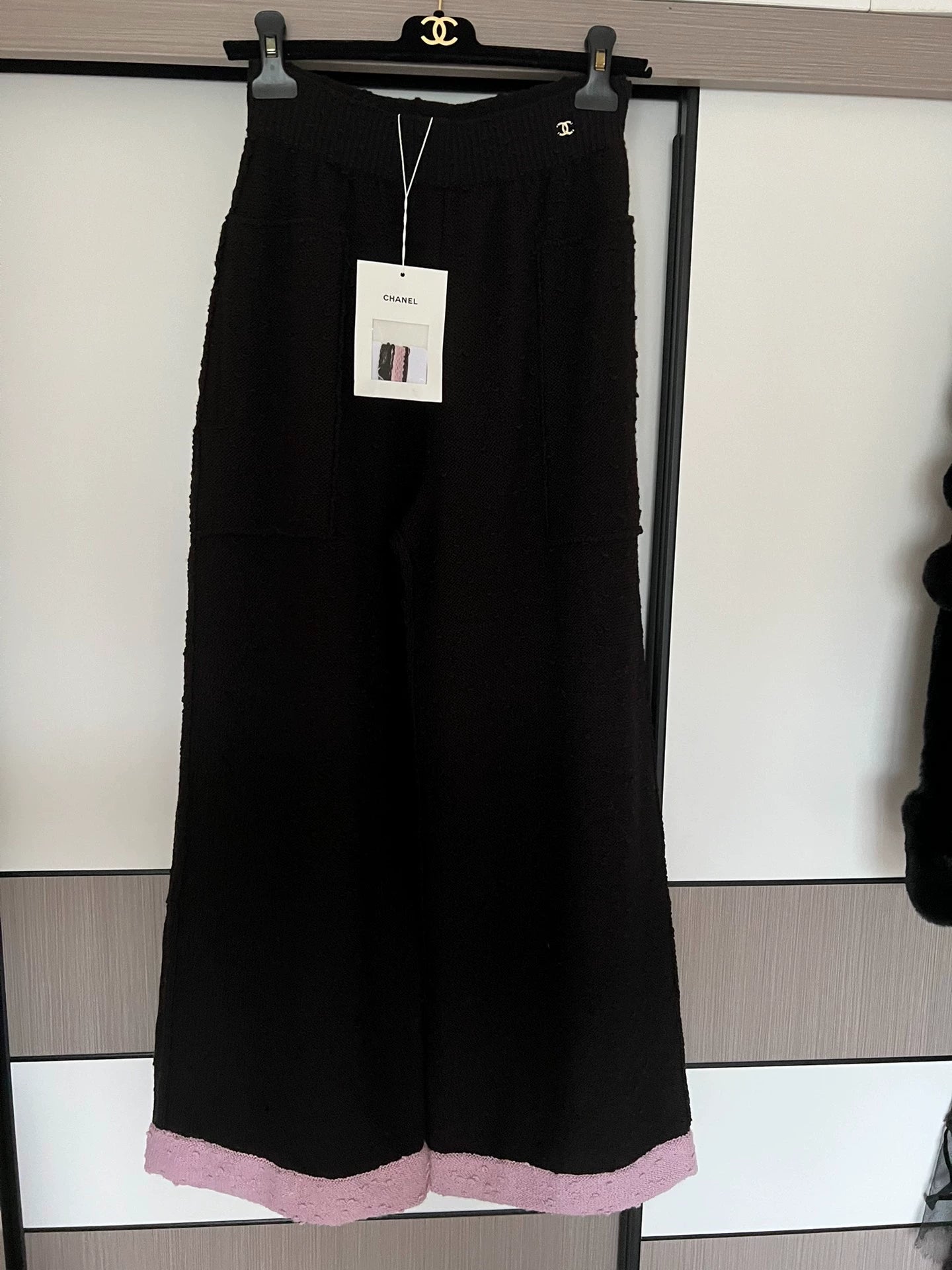 Chanel 24K brown pants