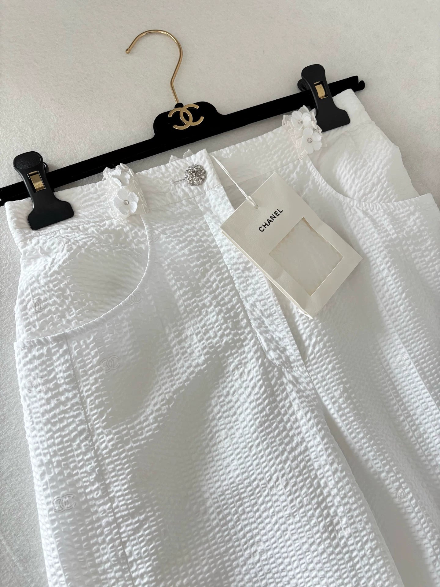 Chanel 26C White Floral Pattern Double C Midi Shorts