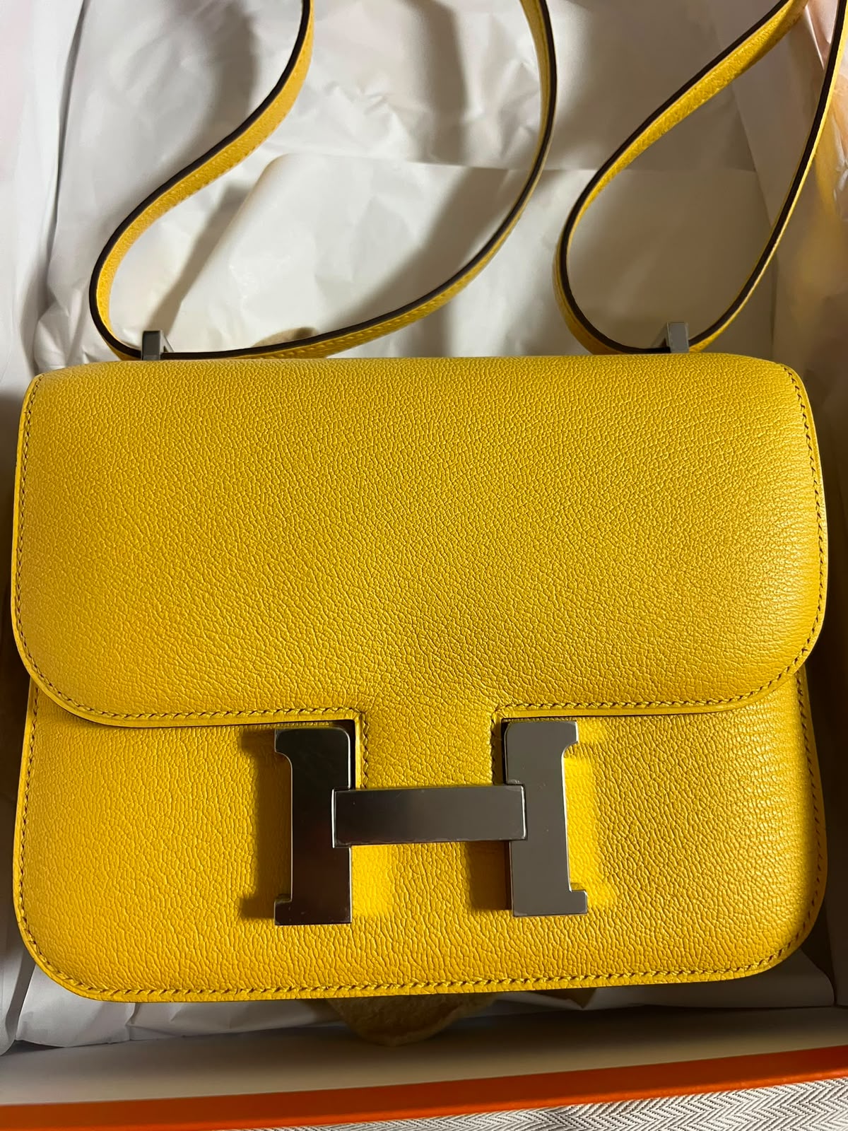 Hermes Constance 18 Mango Chevre Mysore Palladium hardware