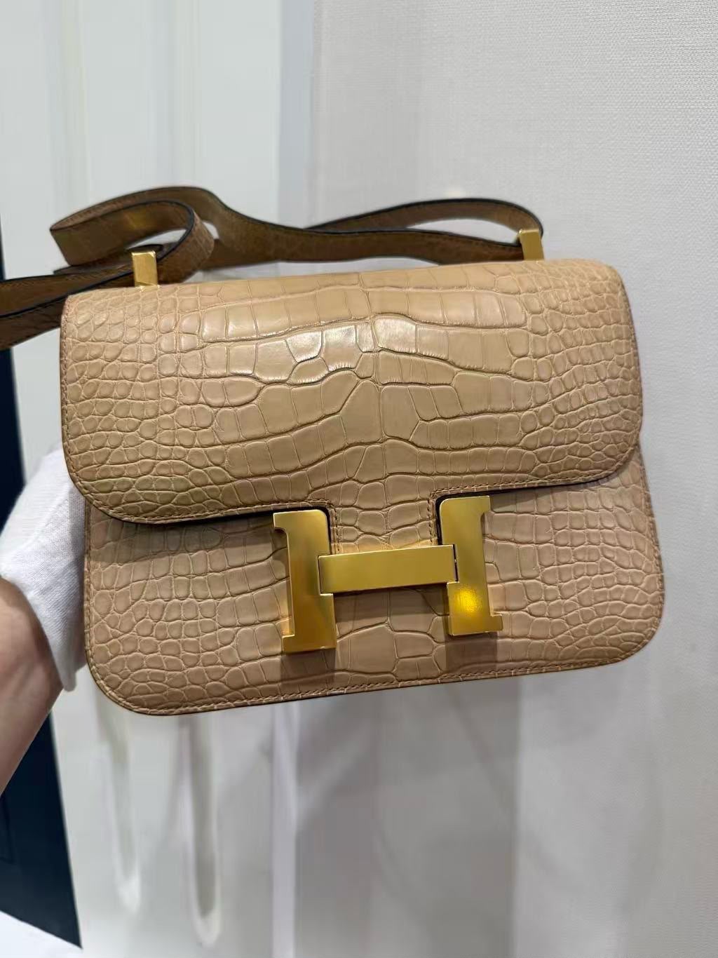 Hermes Constance 24 Chai Matte Alligator Gold hardware