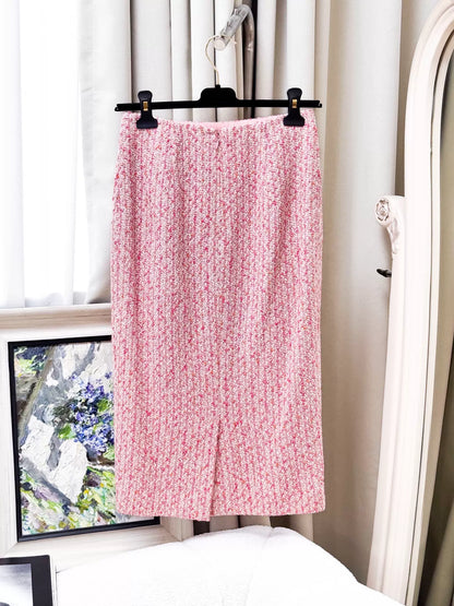 Chanel 16s pink mixed-color jacket and skirt