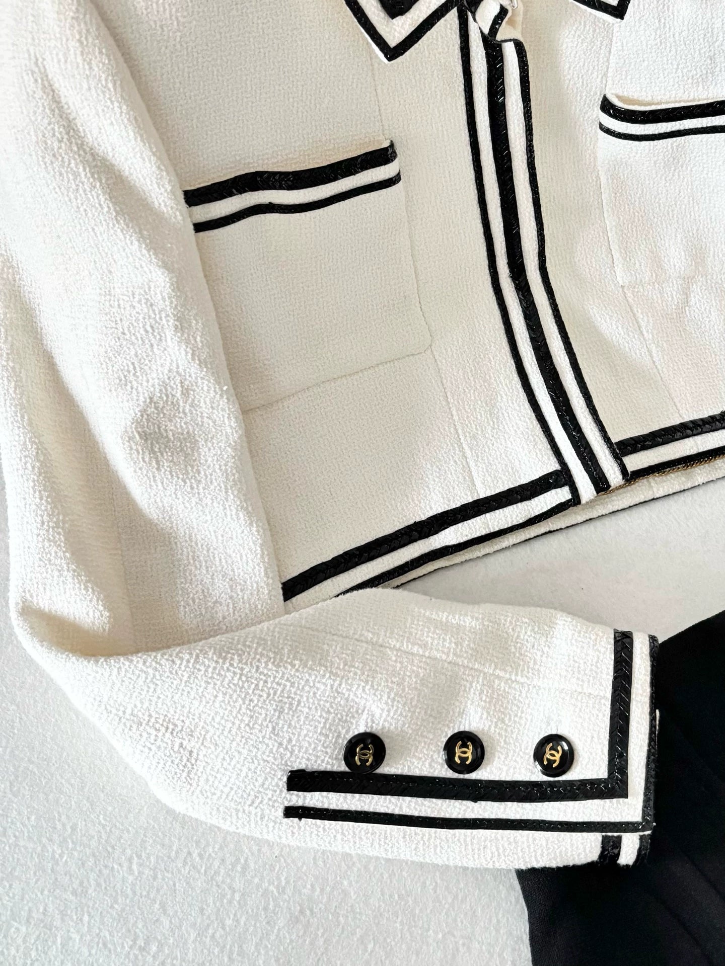 Chanel 95P White Short Jacket Skirt