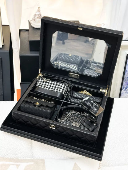 Chanel 20A four-in-one mini bag set