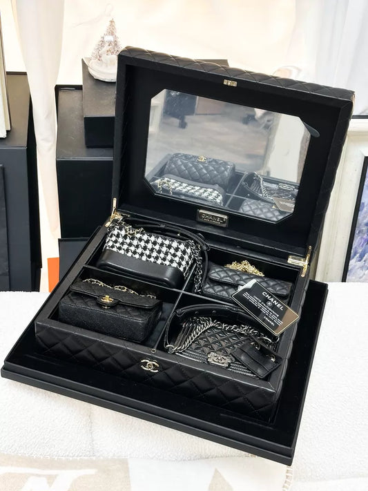 Chanel 20A four-in-one mini bag set