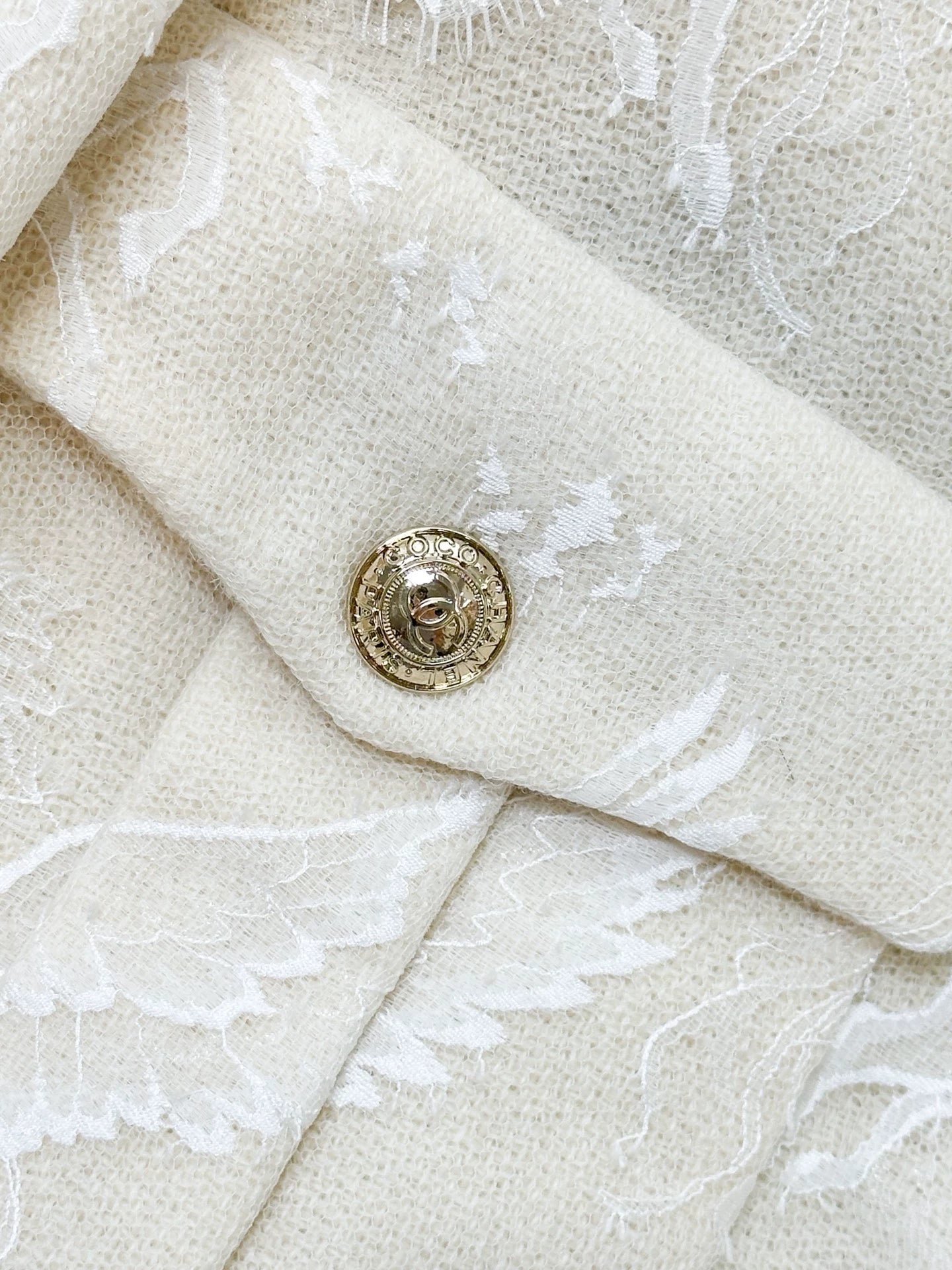 Chanel 20K beige jacket