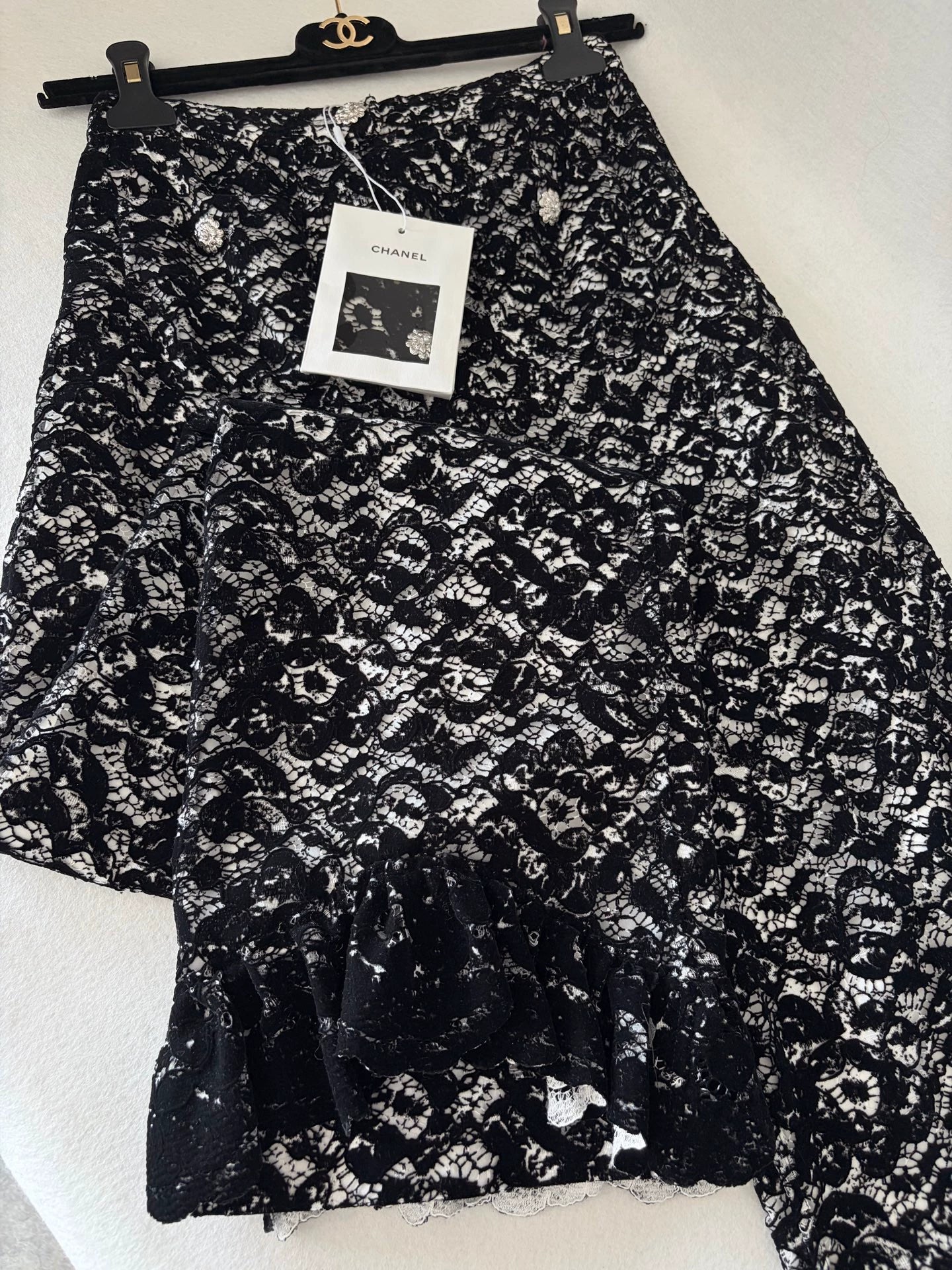 Chanel 25A Black Straight Leg Pants