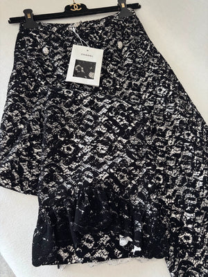 Chanel 25A Black Straight Leg Pants