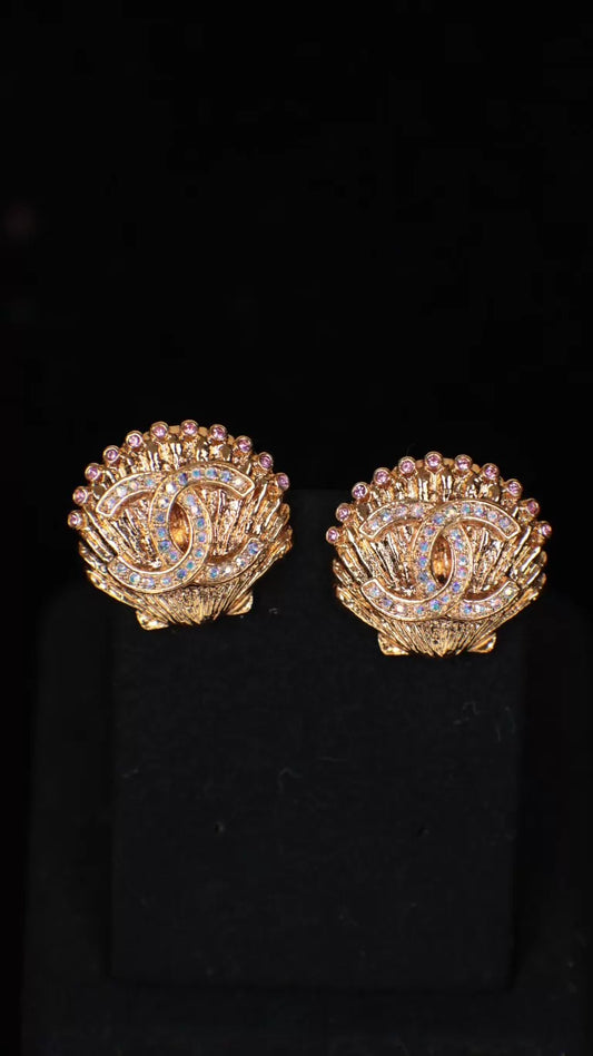 Chanel 23C Gold Shell CC Rhinestone Clip-on Earrings