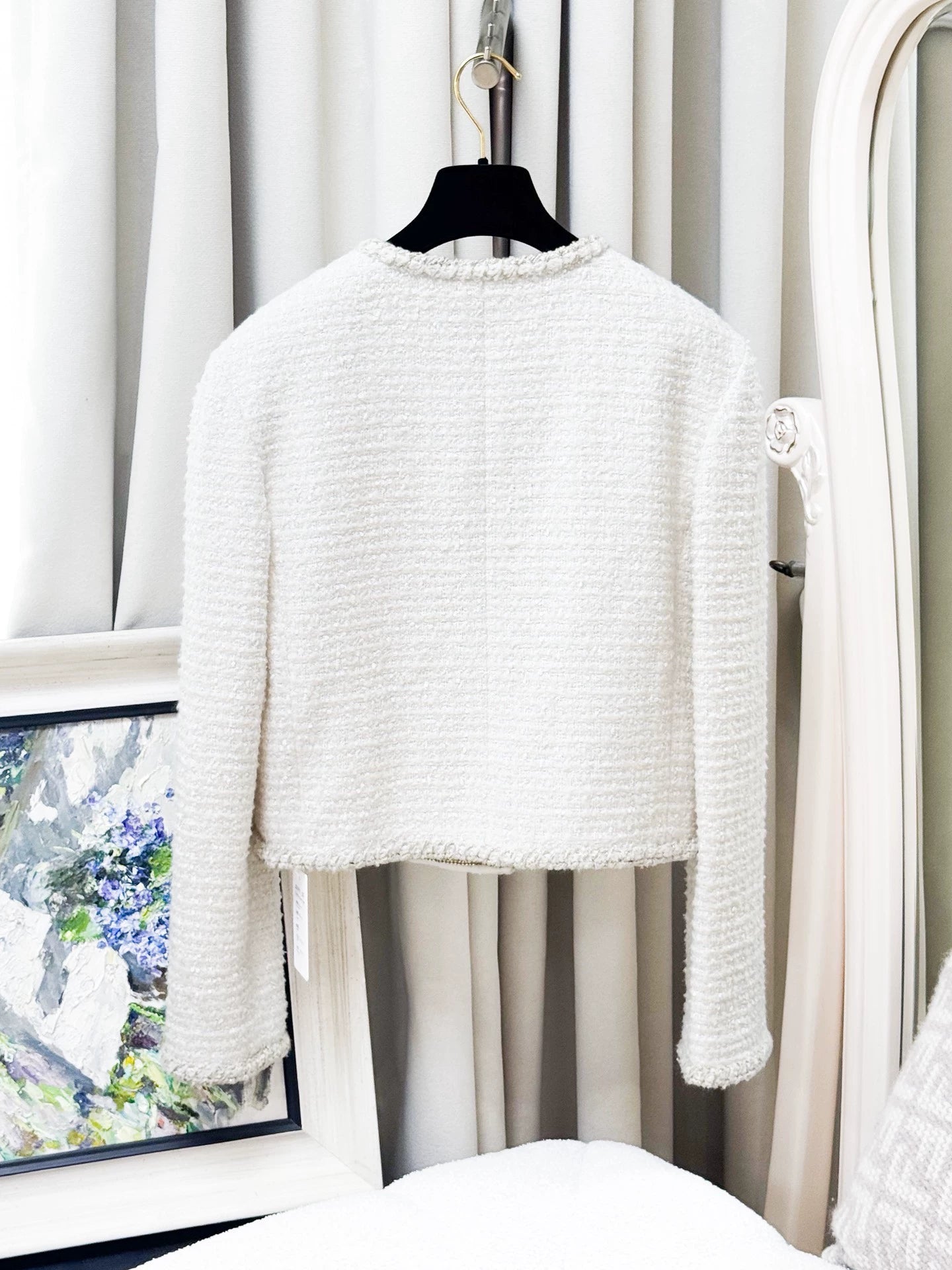 Chanel 25A white tweed jacket