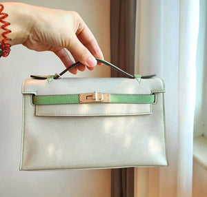 Hermes Kelly pochette Vert Criquet & Craie Swift Gold hardware