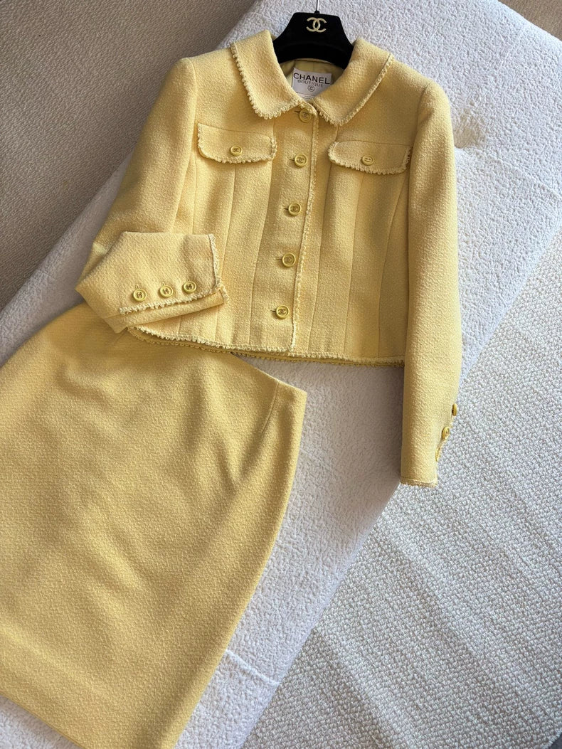Chanel 97P Barbie series chick-yellow suit