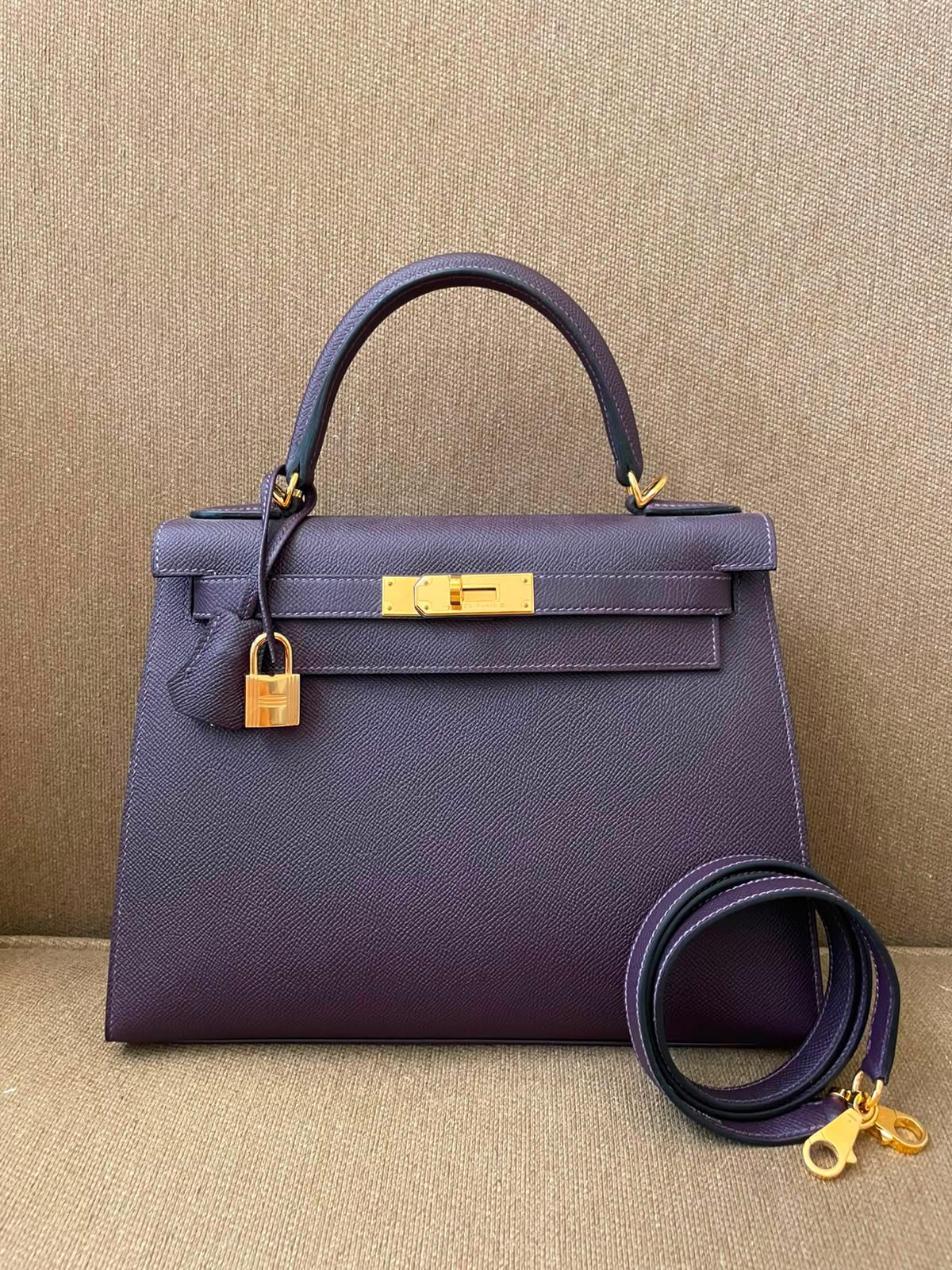 Hermes Kelly 28 Raisin Epsom Gold hardware