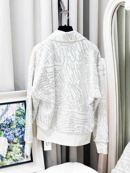 Chanel 21N white pullover sweatshirt