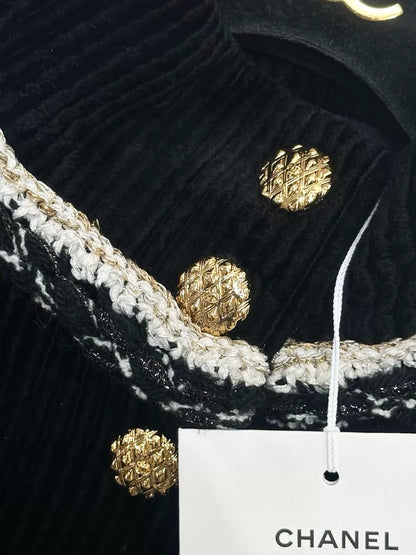 Chanel 25k black corduroy jacket