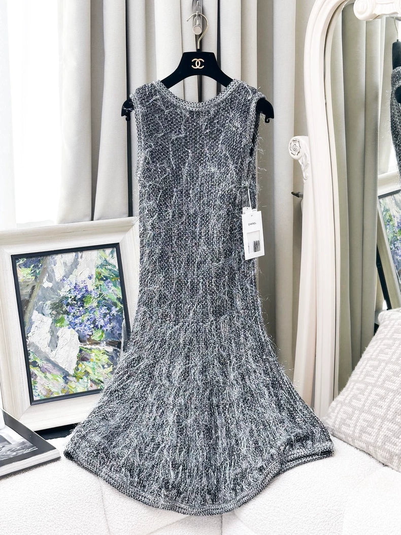 Chanel 19P grey tweed