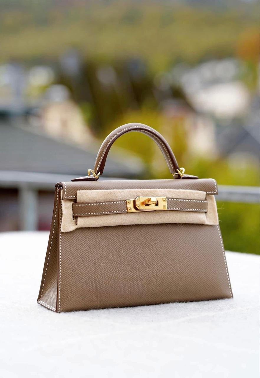 Hermes Mini Kelly 20 Etoupe epsom gold hardware