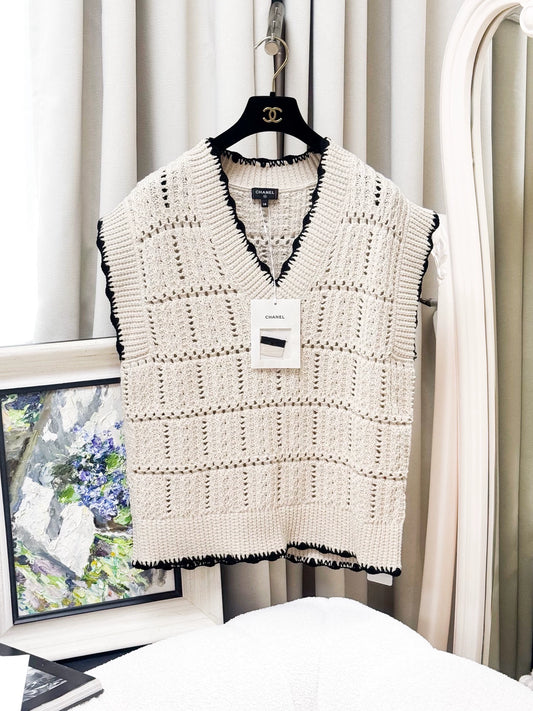 Chanel 26P white vest top