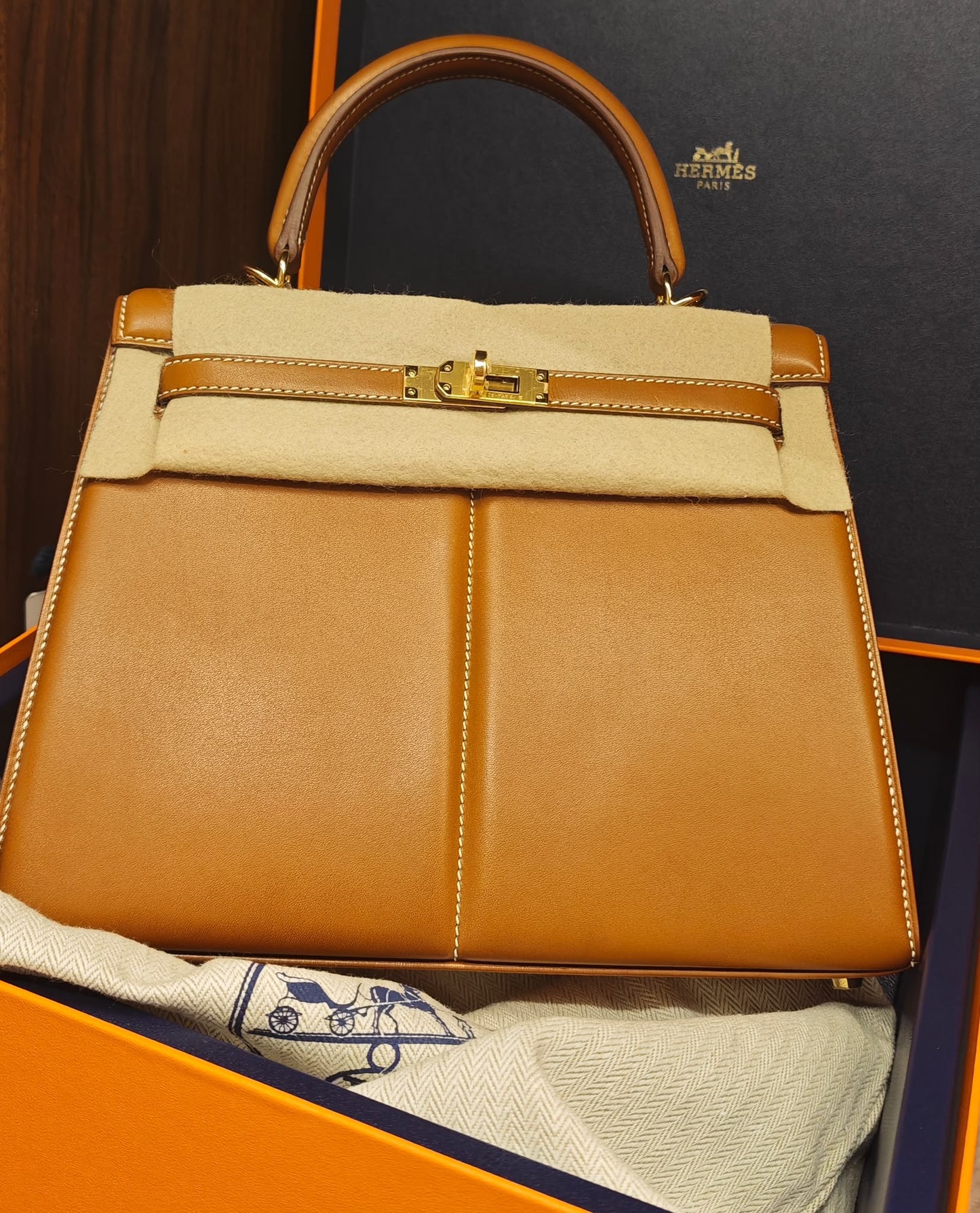 Hermes Kelly 25 padded Barenia Gold hardware