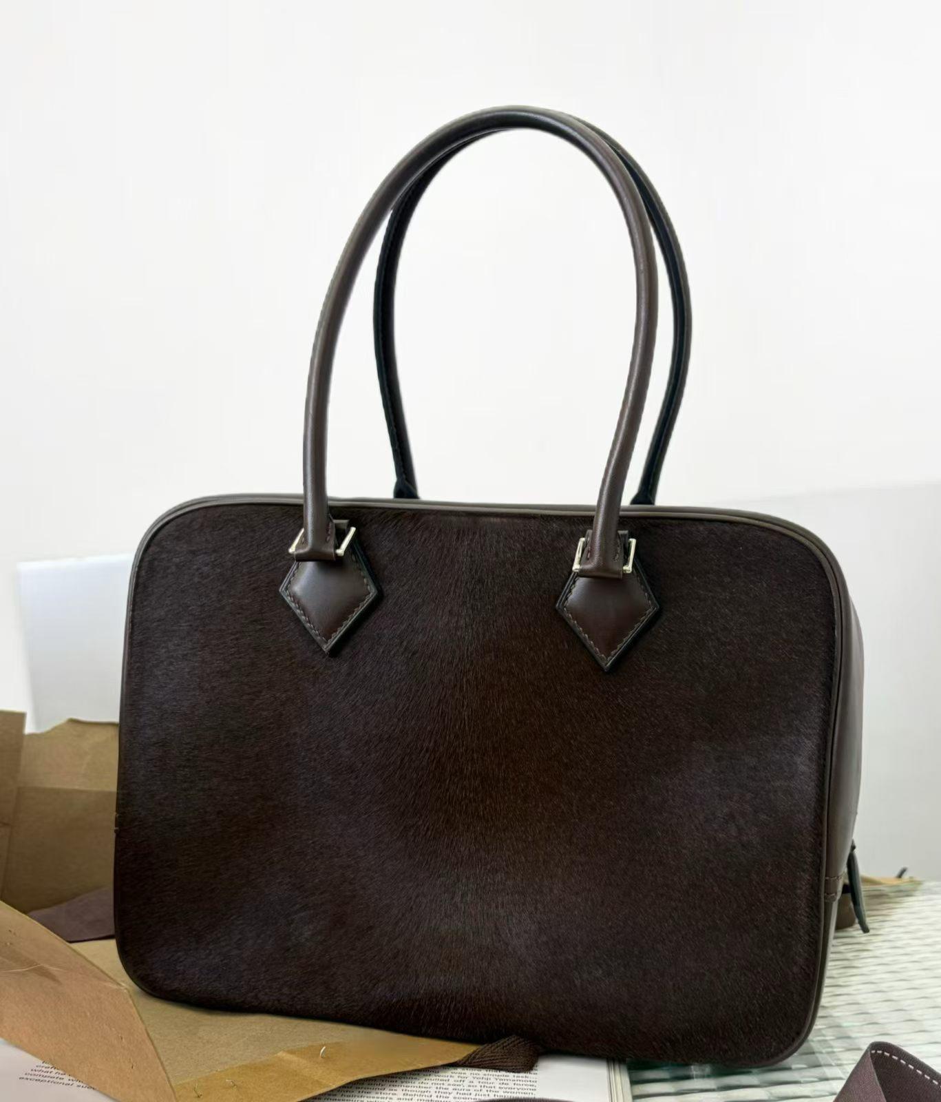 Hermes Plume 28 Ebene Barenia / troika Palladium hardware