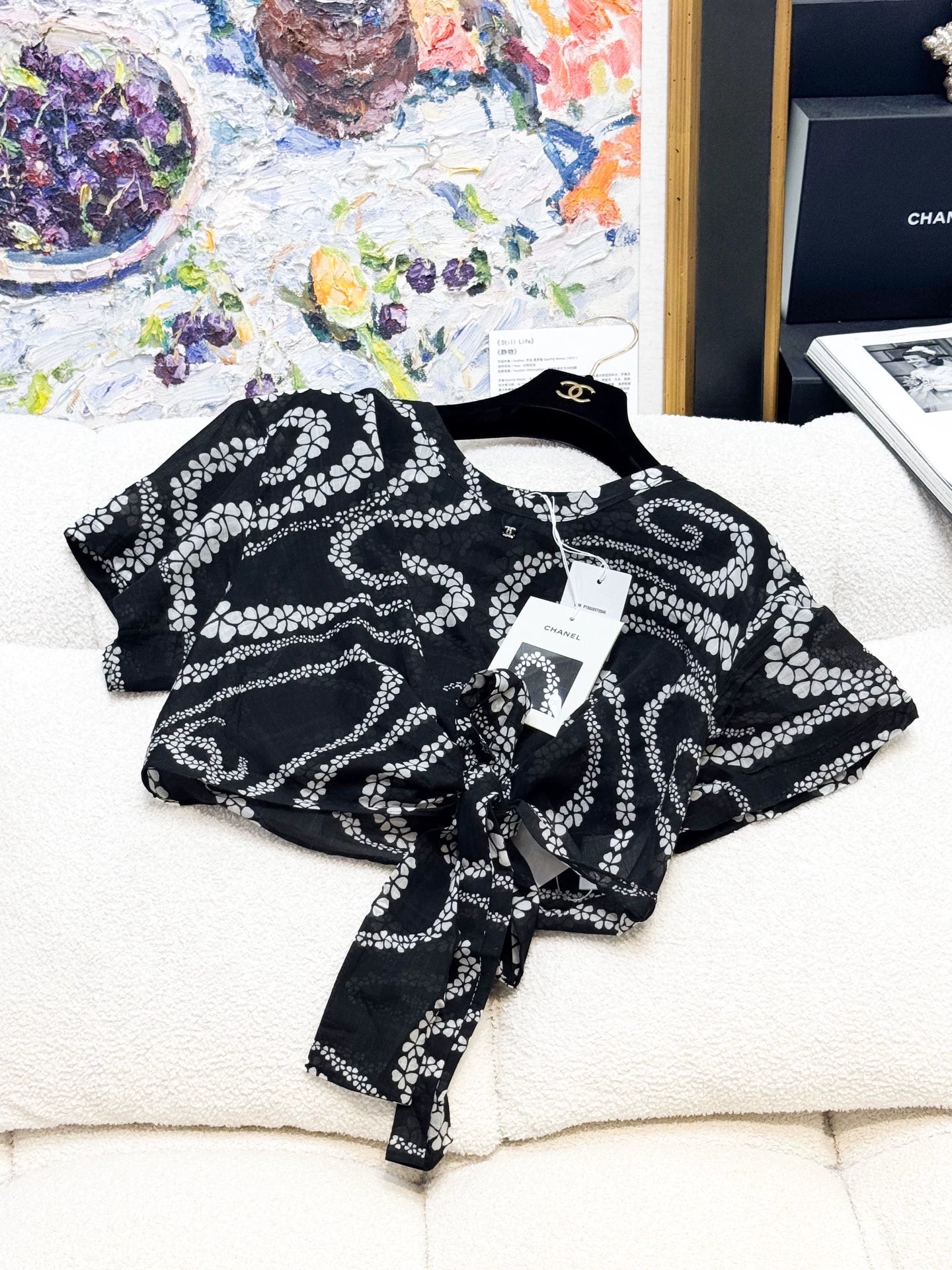 Chanel 25M black floral top