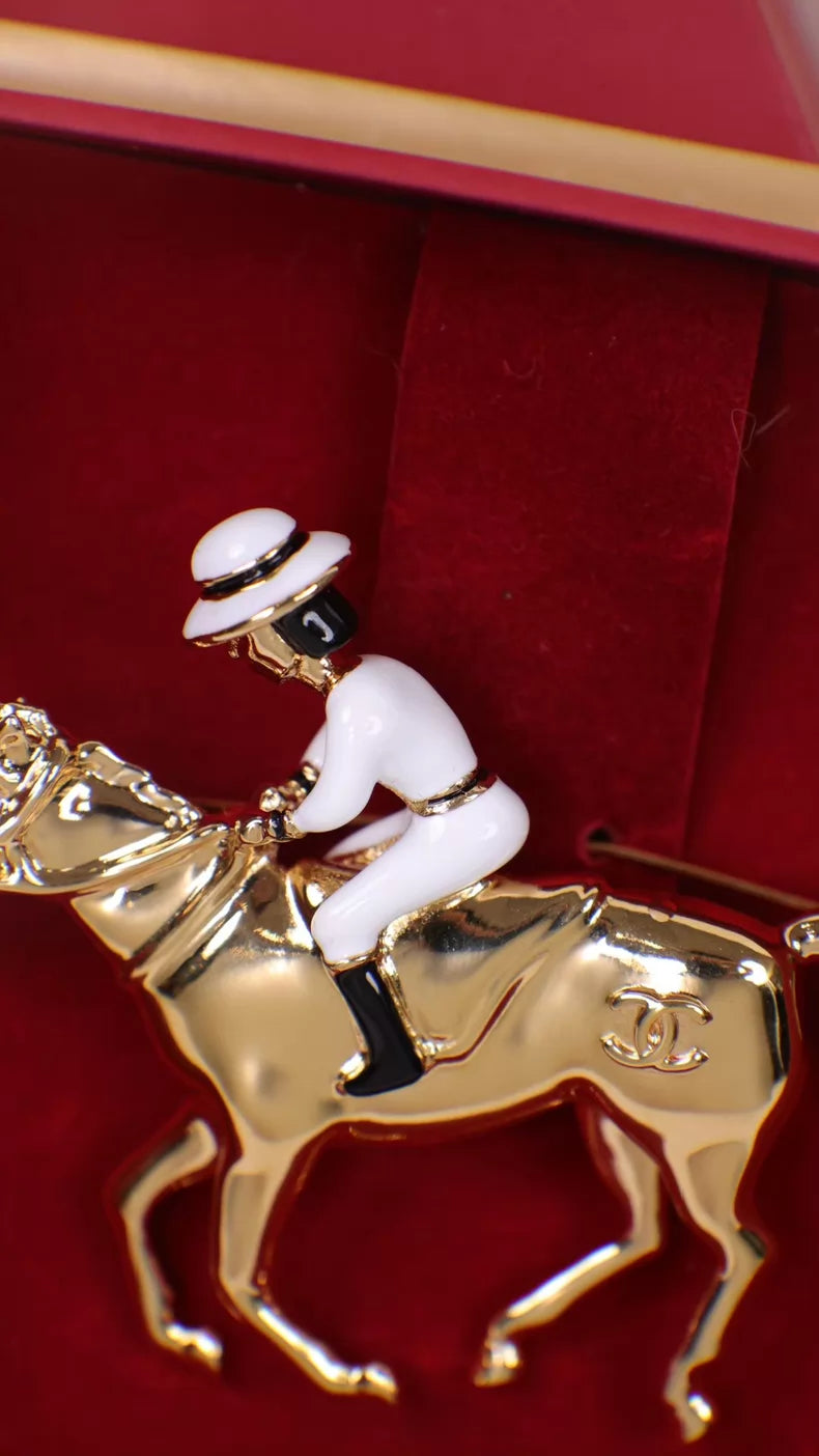 Chanel 26C Coco Chanel riding a horse brooch
