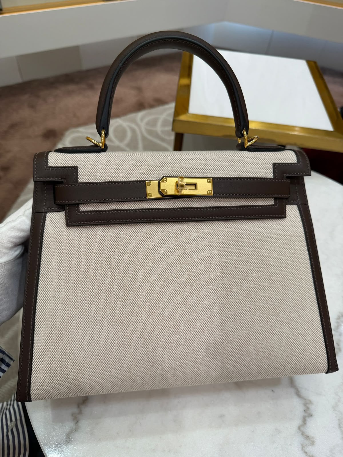 Hermes Kelly 28 Moka Swift & Ecru Toile Gold hardware