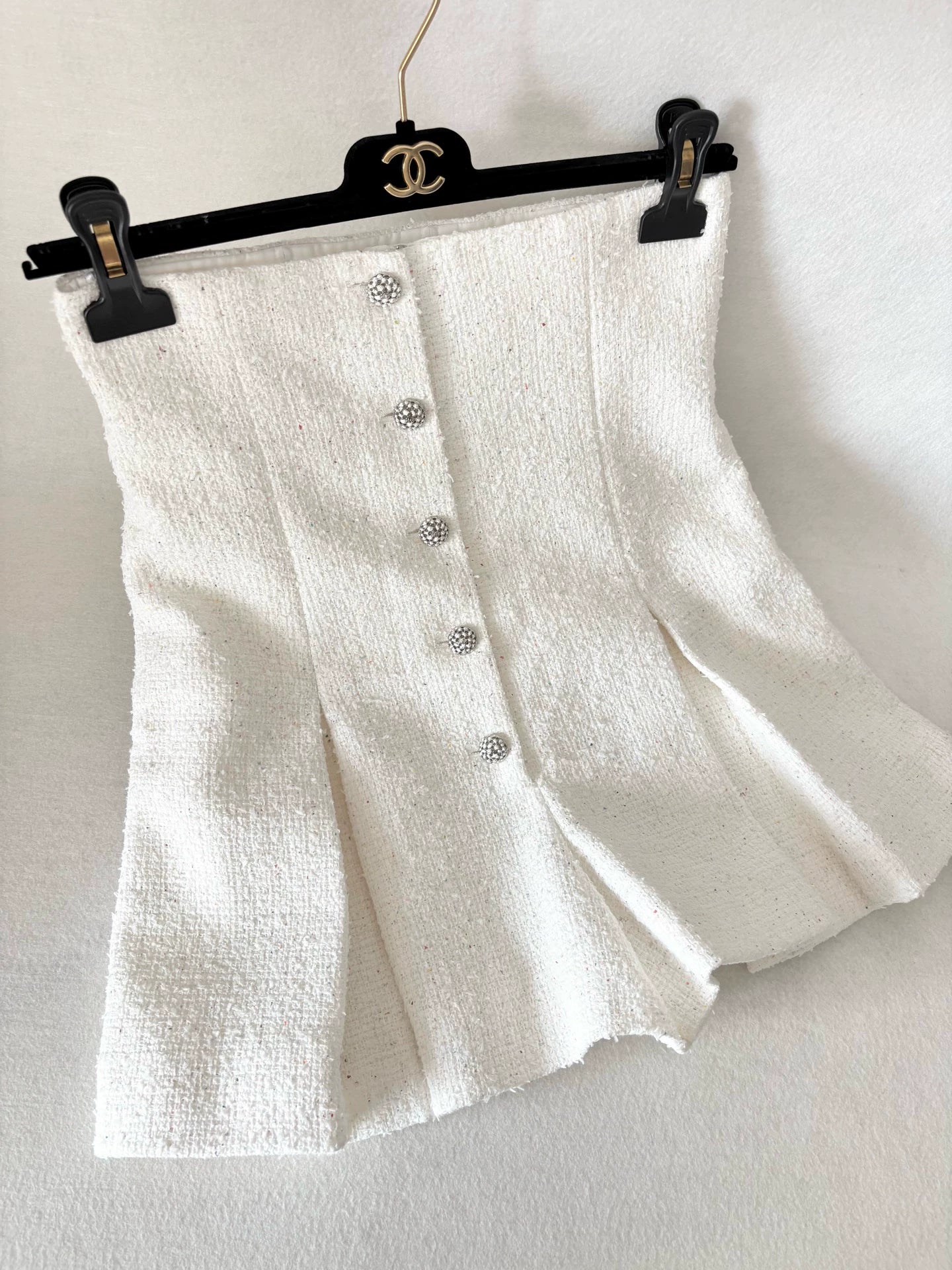 Chanel 26C White Tweed skirt