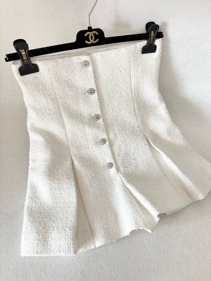 Chanel 26C White Tweed skirt