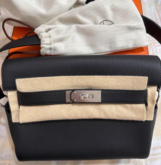 Hermes Kelly Messenger PM Black Togo Palladium hardware