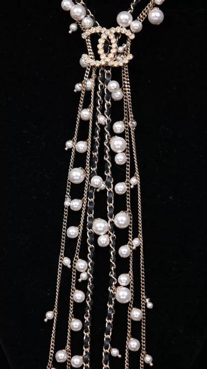 Chanel 18 Pearl Chain