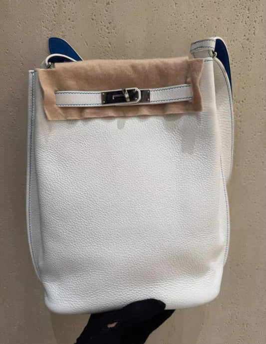 Hermes So Kelly 22 Verso Blanc/Saphir TC Palladium hardware