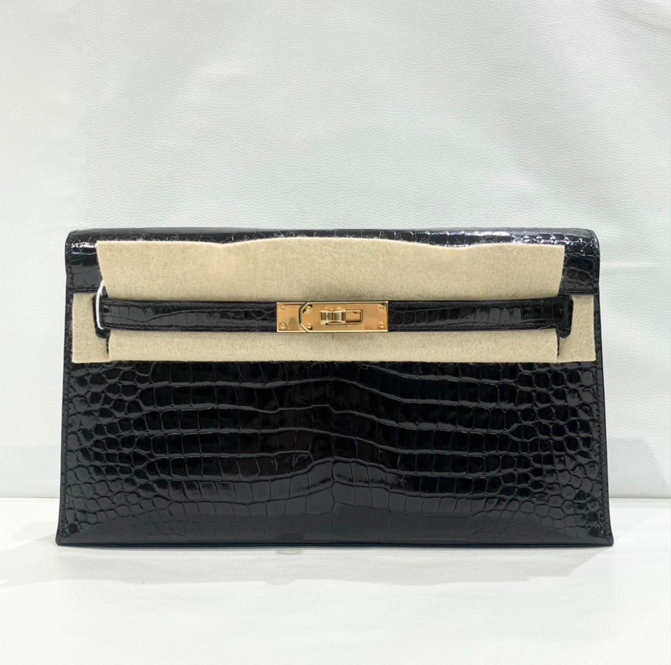 Hermes Kelly Elan Black Shiny Porosus Gold hardware