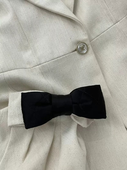 Chanel 21 Beige Bow-Tie Mid-Length Blazer
