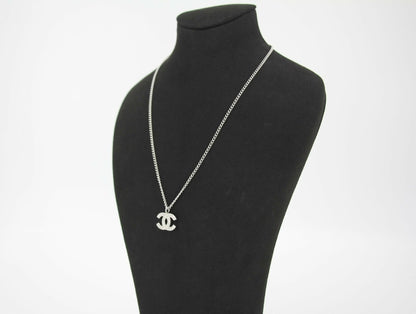 Chanel Vintage 07V Metal Quilted Silver CC Necklace