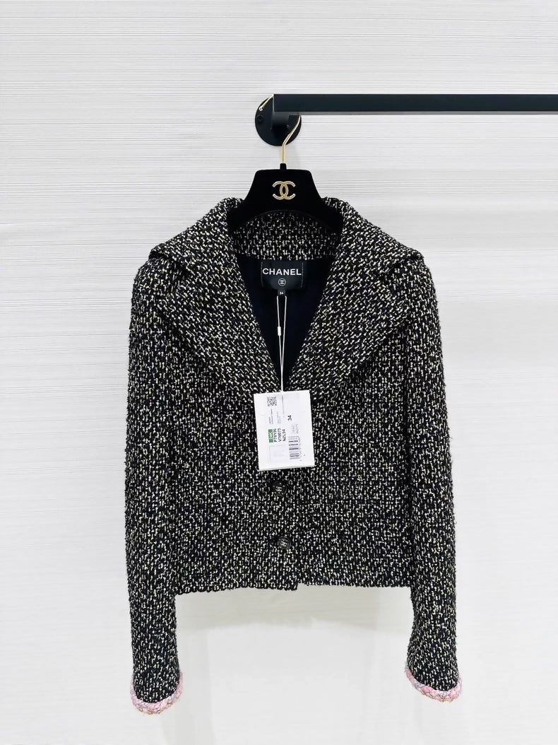 Chanel 24k black/gold tweed jacket