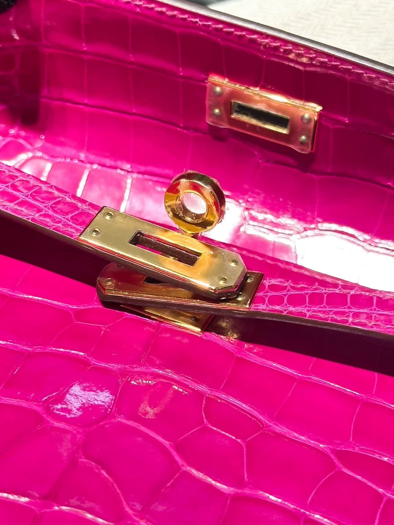 Hermes kelly pochette J5 Rose Scheherezade shiny crocodile leather gold hardware