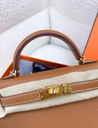 Hermes mini Kelly gold on gold hardware