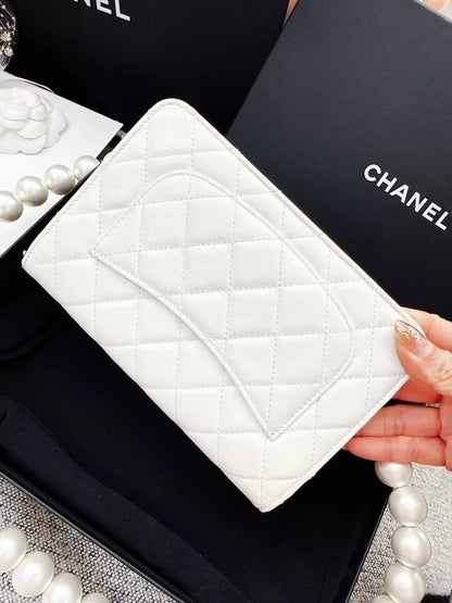 Chanel 20k ecru gold pearl chain WOC shoulder bag