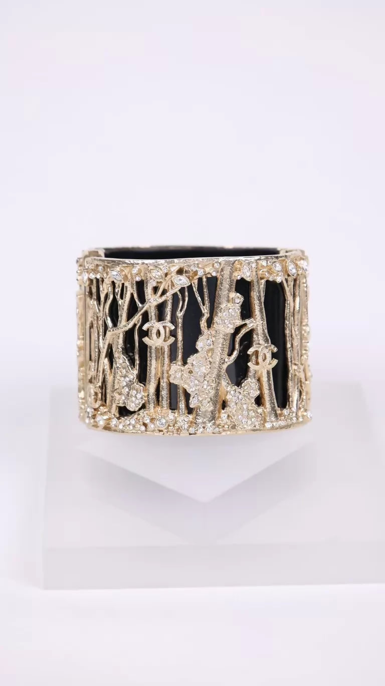 Chanel 2011 Plain Gold CC Tree Branch Edge Acrylic Bangle