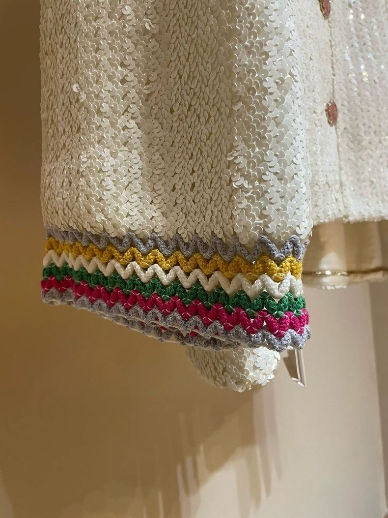 Chanel 22S white sequined V-neck backless jacket