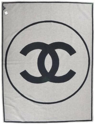 NWT Large Chanel Black & Grey Wool Cashmere CC Throw Blanket Decor