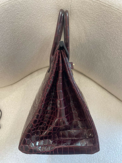 Hermès Birkin 35 Bordeaux / Burgundy Shiny Porosus Crocodile with Gold Hardware Square