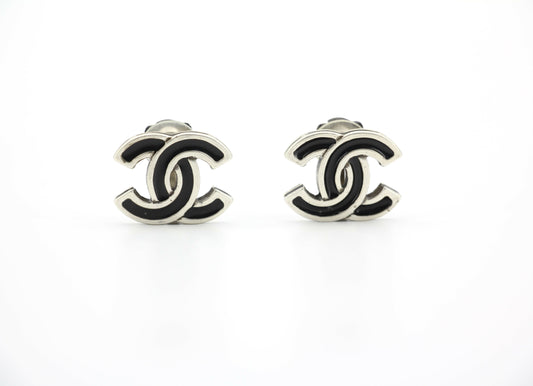 Chanel Vintage 04A Metal Black Silver CC Clip-on Earrings