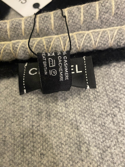 NWT Large Chanel Black & Grey Wool Cashmere CC Throw Blanket Decor