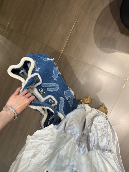 Chanel 19A shopping bag in patchwork denim and shearling