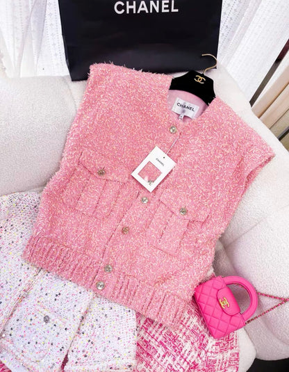 CHANEL CHANEL 21S RUNWAY FANTASY TWEED VEST PINK 38FR - 38 Jacket - Secondhand luxury from Wararni