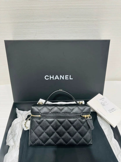 Chanel 25C vanity case bag in grained calfskin leather