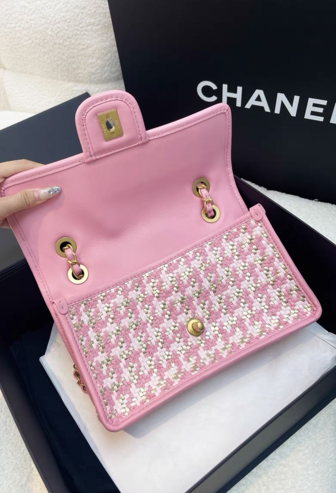 Chanel 23 pink bag